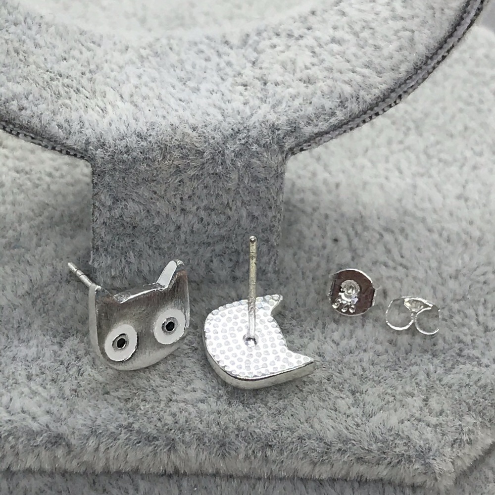 Sterling Silver Cat Stud Earrings - Picture 2 of 3